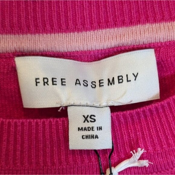 NWT Free Assembly Women’s Pink Crewneck Long Sleeve Sweater, size XS - Picture 5 of 6